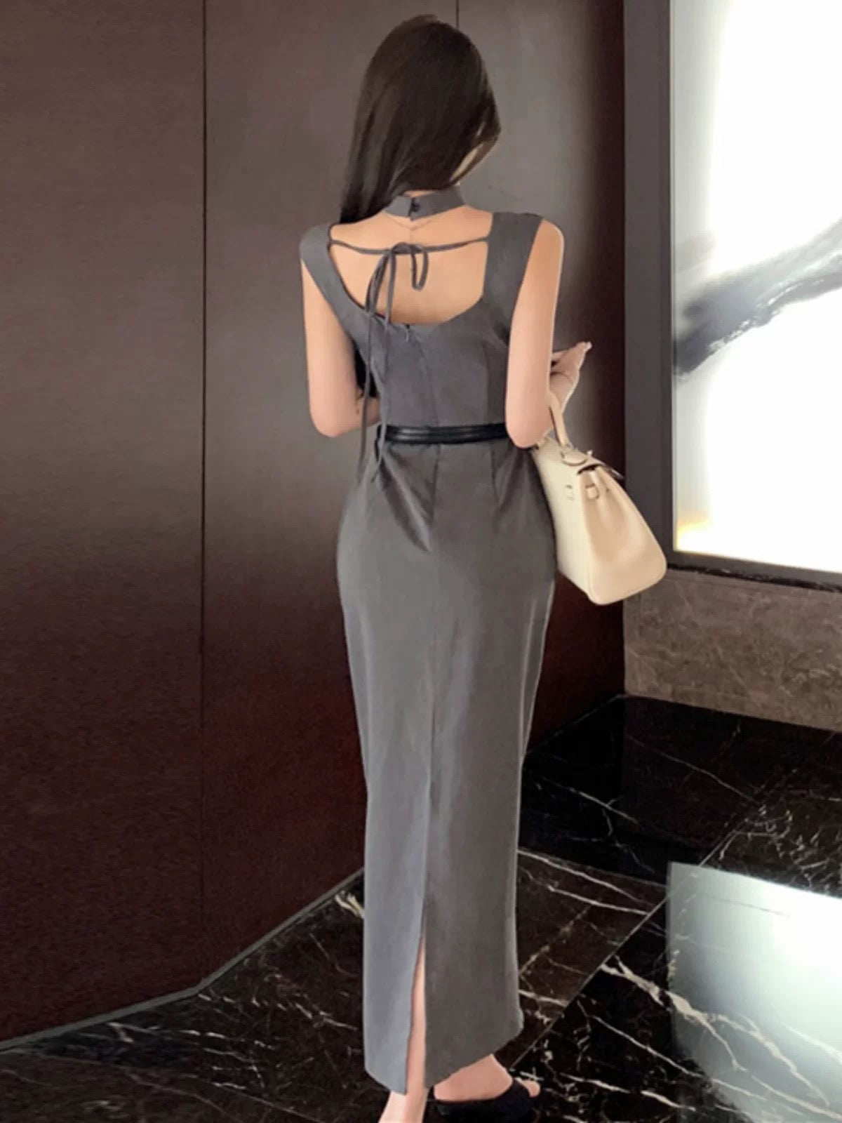 Tulla Grey Midi Dress