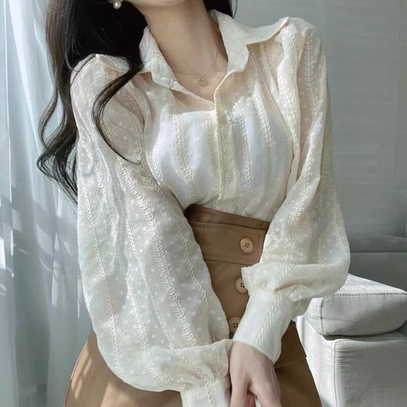 Beatrice Lace Puff Sleeve Top